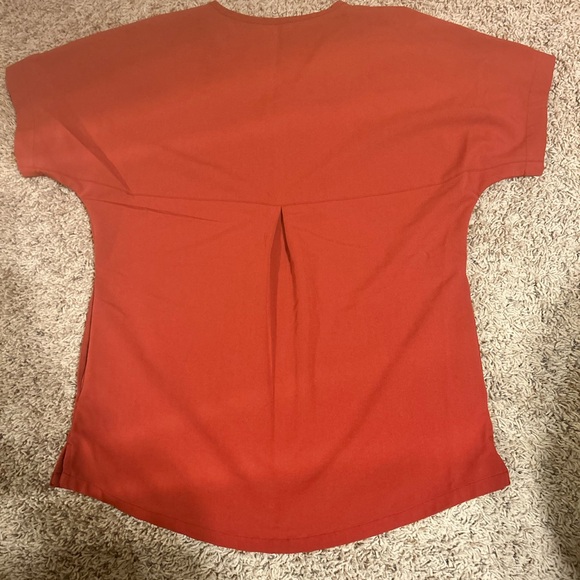 Mandala Scrub Top Size Small Burnt Orange - Picture 2 of 6